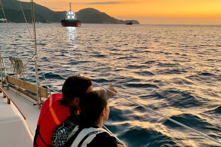Sunset Sailing Santa Marta Bay