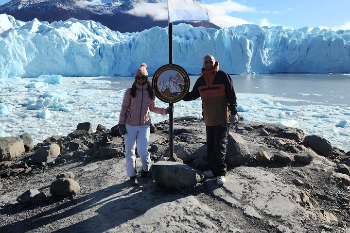 Perito Moreno Full Day Minitrekking with Transfer and Walkways