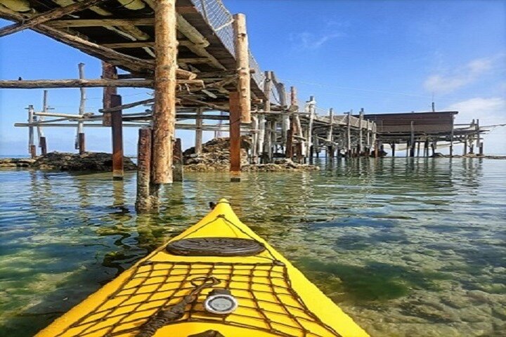 Cavalluccio kayak excursion in Fossacesia