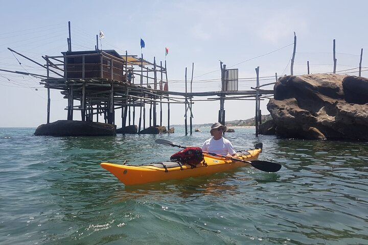 Cavalluccio kayak excursion in Fossacesia