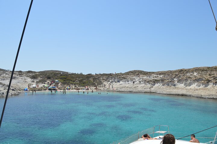 Full Day Catamaran Cruise to Antiparos and Blue Lagoon