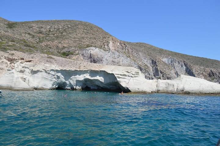 Full Day Catamaran Cruise to Antiparos and Blue Lagoon