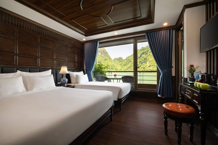3 Day/2 Night Halong-Lan Ha Bay 5 Star Cruise with Balcony Cabin