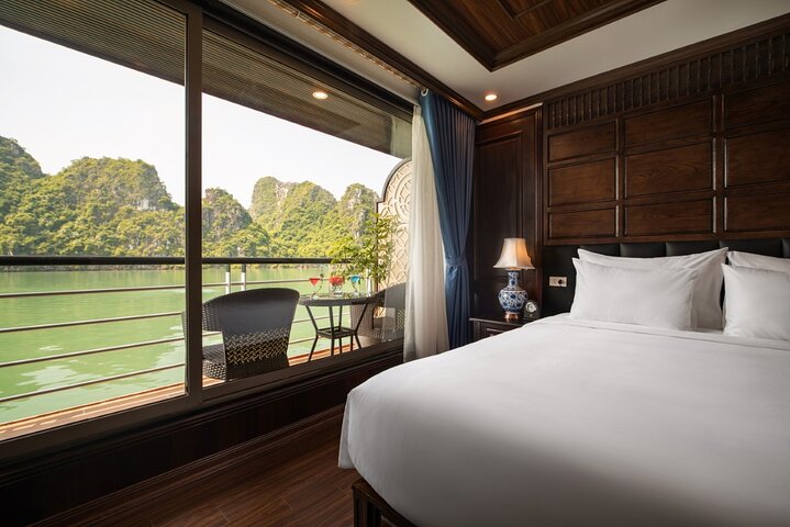 2-Day Ha Long-Lan Ha Bay-Bai Tu Long Bay 5 Star Cruises & Balcony