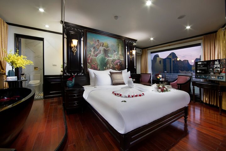 3 Day/2 Night Halong-Lan Ha Bay 5 Star Cruise with Balcony Cabin