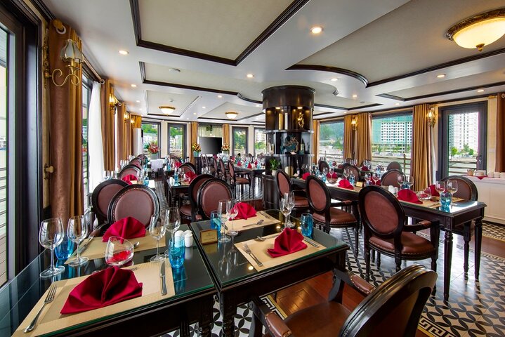 3 Day/2 Night Halong-Lan Ha Bay 5 Star Cruise with Balcony Cabin