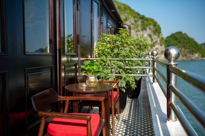 3 Day/2 Night Halong-Lan Ha Bay 5 Star Cruise with Balcony Cabin