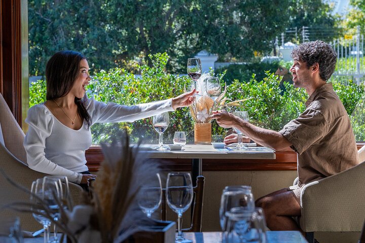 Wine Tour: Paarl, Franschhoek & Stellenbosch incl 3 wineries