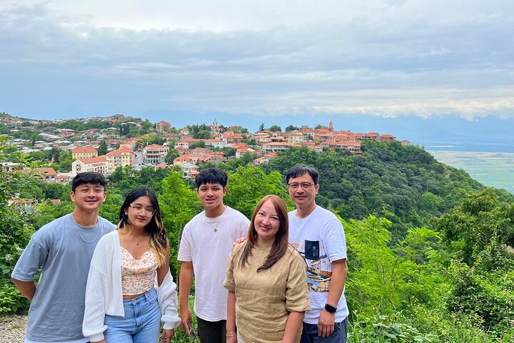 Kakheti - Small wineries and family-cooked lunch • Private tour