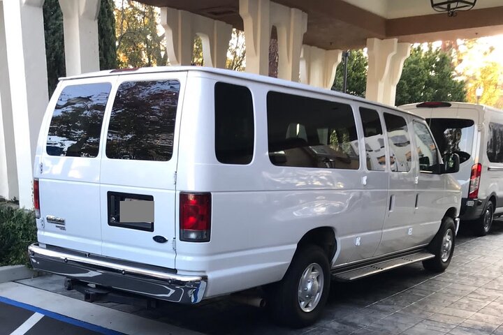 Hatfield to Hartford Airport (BDL) - Departure Private Transfer