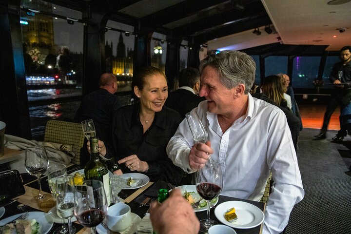 London Dinner Cruise on the Thames River