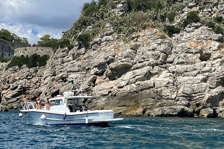 Tourist boat tour of the Gaeta peninsula