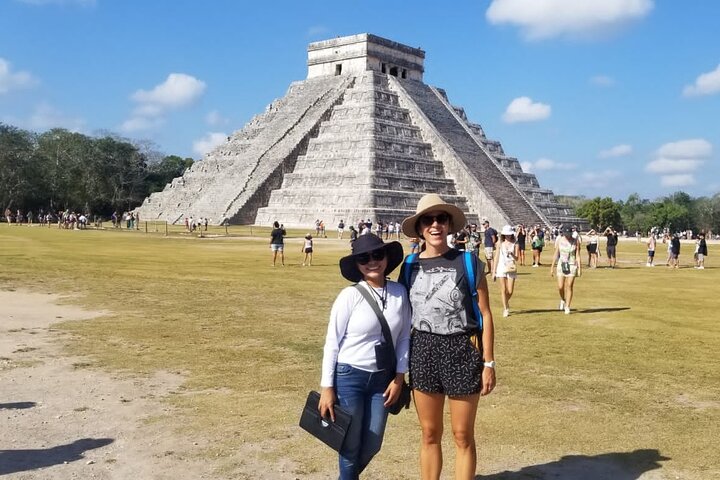 Private Guide Service in the Archaeological Zone of Chichen Itza