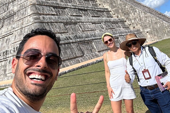 Private Guide Service in the Archaeological Zone of Chichen Itza
