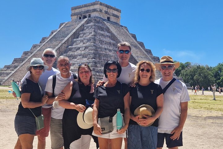 Private Guide Service in the Archaeological Zone of Chichen Itza