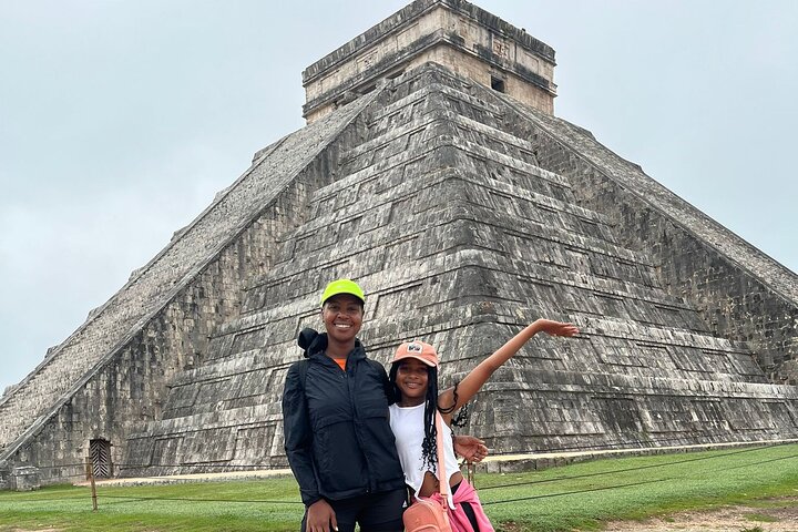 Private Guide Service in the Archaeological Zone of Chichen Itza