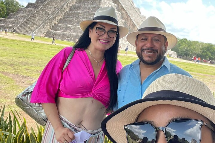 Private Guide Service in the Archaeological Zone of Chichen Itza