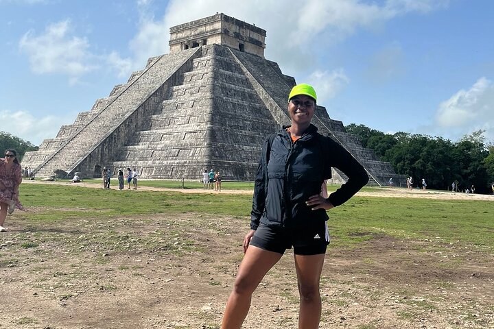 Private Guide Service in the Archaeological Zone of Chichen Itza