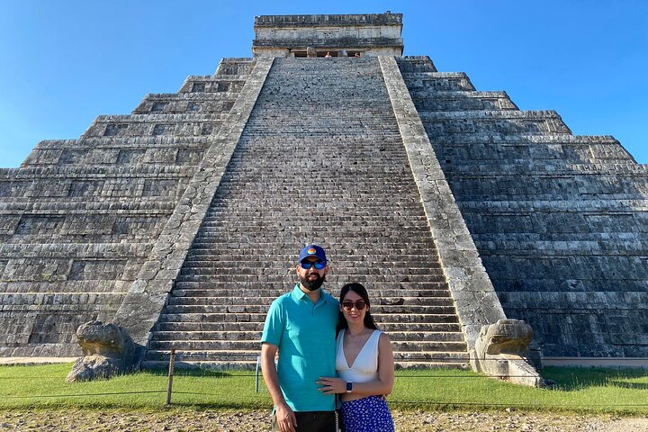 Private Guide Service in the Archaeological Zone of Chichen Itza