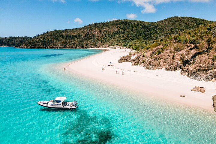 Private Standard Charter Experience in Whitsundays