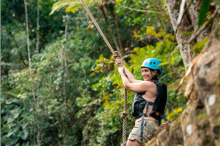 Two-in-One Day Trip: El Yunque and Bio Bay Tour with Transport