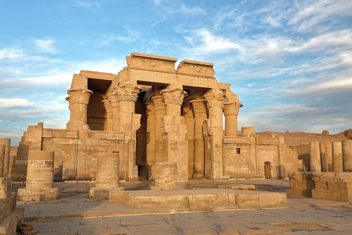 3 Days and 2 Nights Nile Cruise from Aswan to Luxor