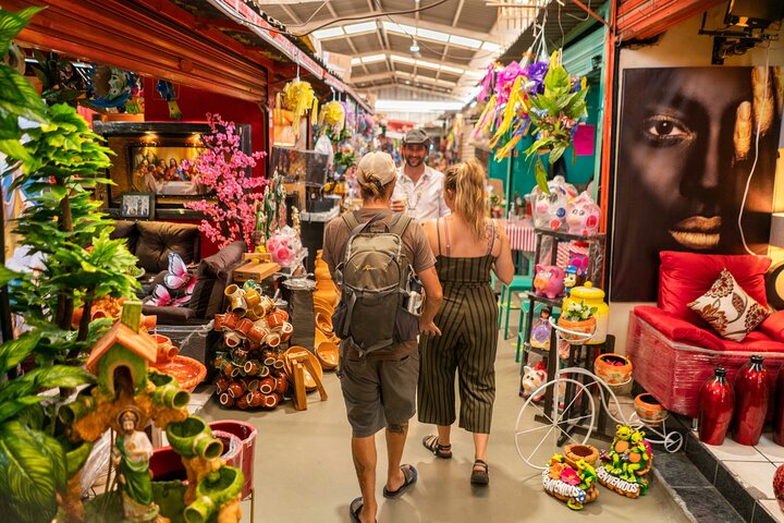 Breakfast & Market Tour in San Luis Potosí with English Guide