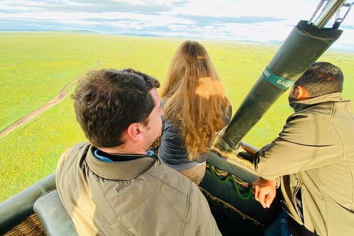 Balloon Safari & Bush Breakfast in Tarangire - Miracle Experience