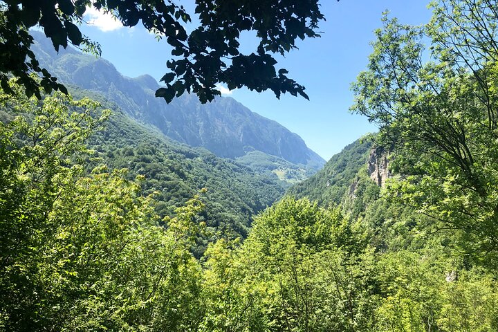 Hiking back in time: The Remote Villages of Banat