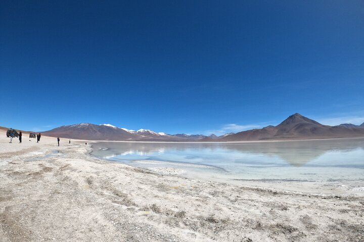Uyuni Salt Flats 3-day tour from Atacama > private room available
