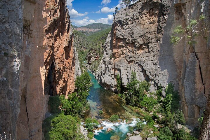 From Valencia: Montanejos Thermal Pools + Hiking, Rafting, Kayak