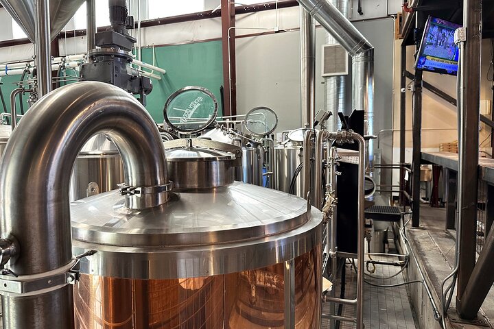 Scenic Desert Wine Distillery Brewery Route 66 Tour