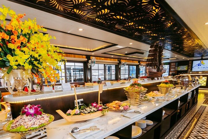 Halong Luxury Cruise Full Day Tour from Hanoi: All Inclusive