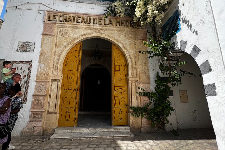 The charm of the capital: Carthage Sidi Bou Saïd and the Medina