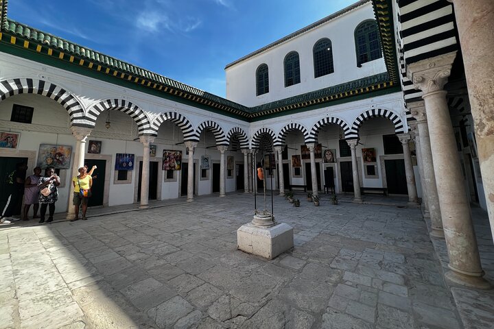 The charm of the capital: Carthage Sidi Bou Saïd and the Medina