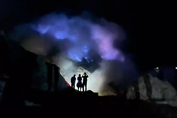 From Yogyakarta: Mount Bromo Sunrise and ijen crater Blue Fire - 3 Days