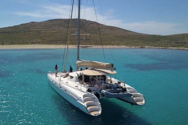 Premium Catamaran Tours, 8-flavor Feast & Drinks, Limited guests!