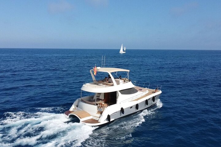Puerto del Carmen: Catamaran Trip with Water Sports