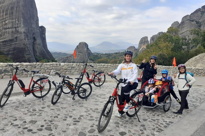 4-Hour Tour Morning Highlights of Meteora on E-Bike