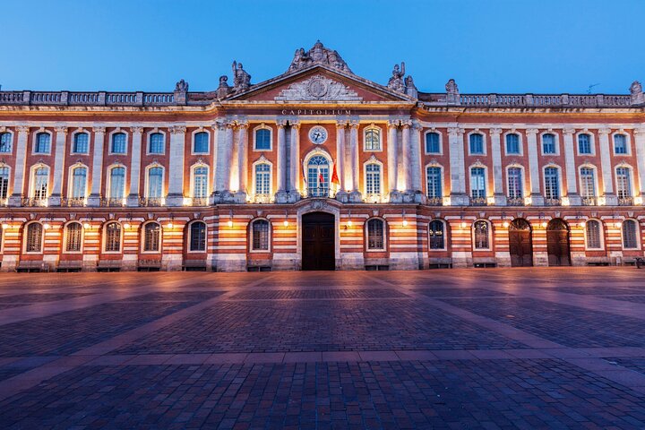 Toulouse Private Custom Walking Tour with A Guide (Private Tour)