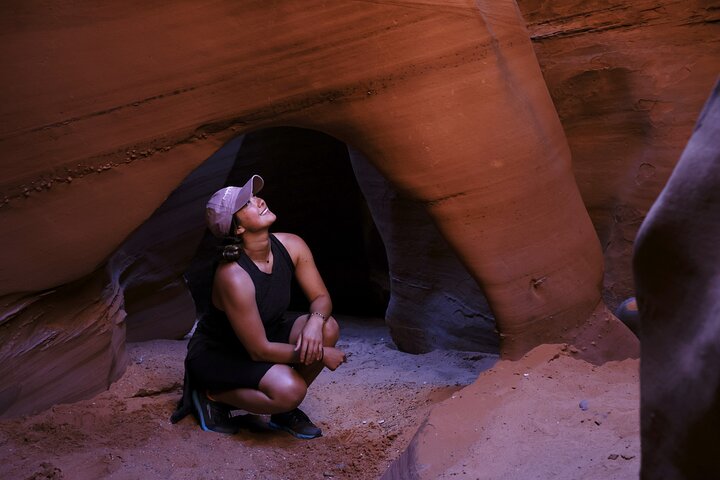 Peekaboo, Spooky and Dry Fork Slot Canyon Tour