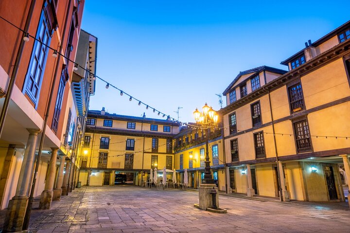 Discovering the Charm of Oviedo with Your Loved One -Private Tour
