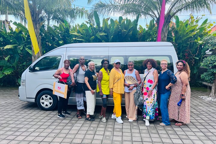 Private Car Charter in Bali with an English-speaking Driver