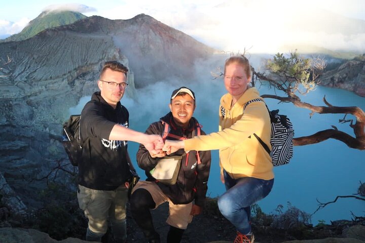 Overnight Mount Ijen Blue Fire Trek Tour From Bali (Private-All Inclusive)