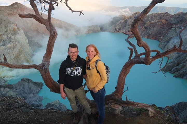 Overnight Mount Ijen Blue Fire Trek Tour From Bali (Private-All Inclusive)