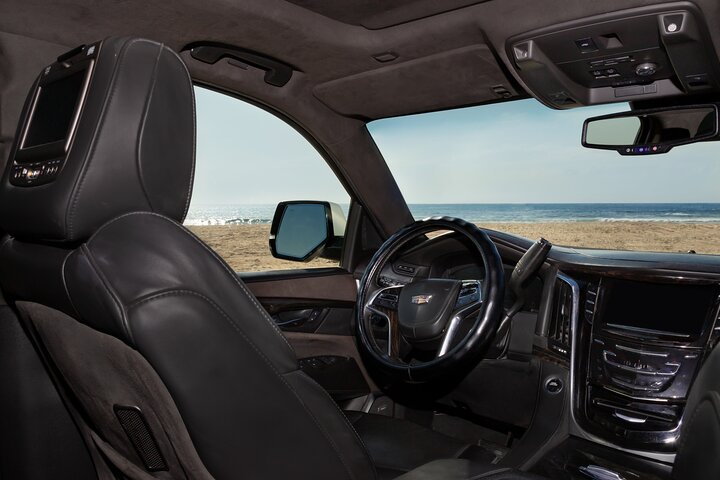 Private SUV Round-Trip from Airport to Hotels in Cabo San Lucas