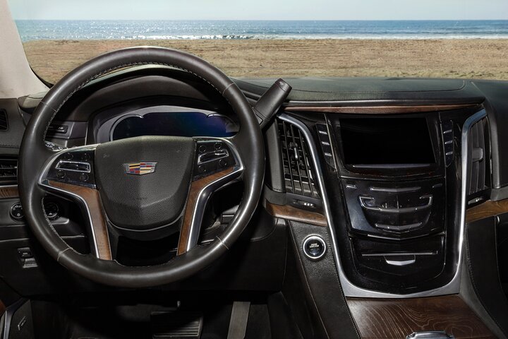 Private SUV Round-Trip from Airport to Hotels in Cabo San Lucas