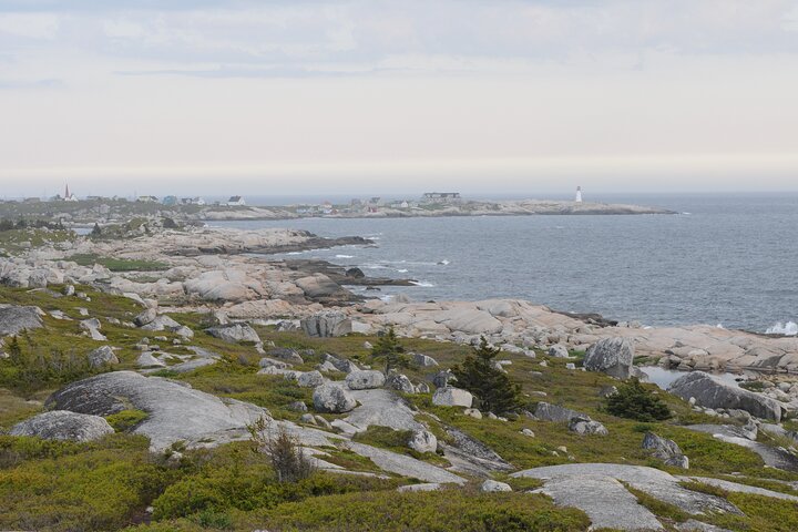 Peggy's Cove and Lunenburg Tour (small group)
