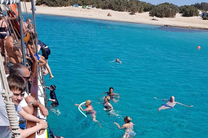 Daily Cruise - Koufonissia & Rina Cave