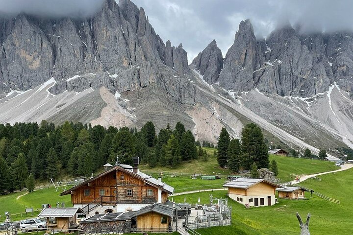 Dolomites Private Tour from Innsbruck: "Taste" of other Italy.